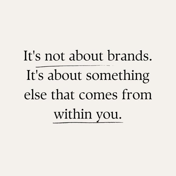 CREAM: IVORY - EGGSHELL - ALABASTER - VANILLA - Picture 2 of 2